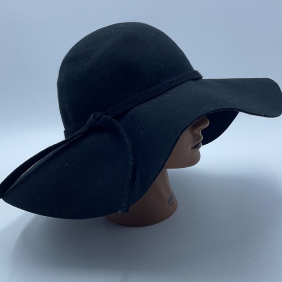 Accessories - ❤️ Boho Floppy Hat